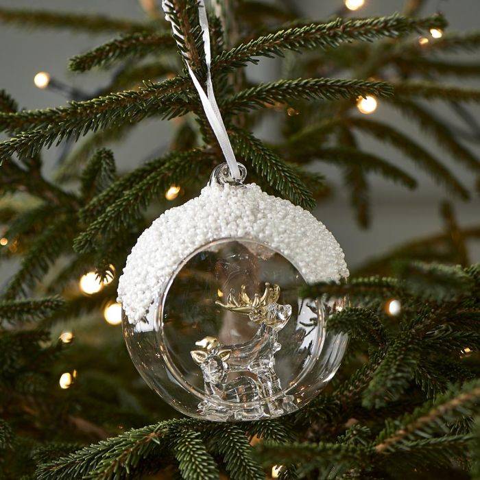 Pretty Deer Ornament Dia 10